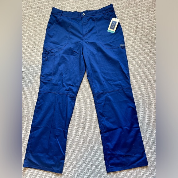 Men's Navy Zip Fly Cargo Scrub Pant - Picture 5 of 5